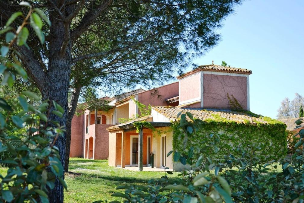 Sowell Residences Les Hameaux De Camargue Arles Exterior photo